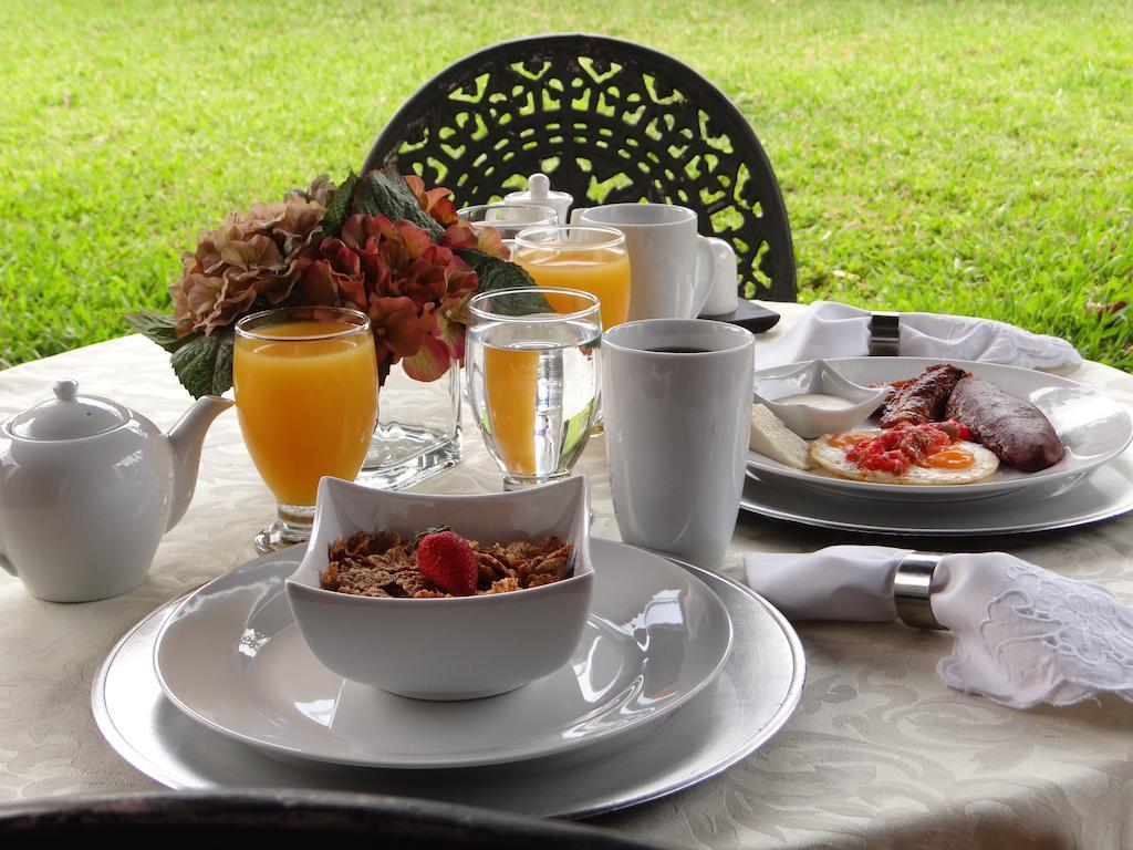 Casa Degraciela - Hotel Boutique กอนเซ็ปซิอ็อน เด อาตาโก ภายนอก รูปภาพ