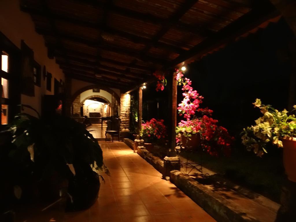 Casa Degraciela - Hotel Boutique กอนเซ็ปซิอ็อน เด อาตาโก ภายนอก รูปภาพ