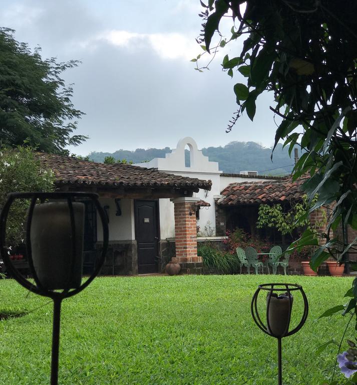 Casa Degraciela - Hotel Boutique กอนเซ็ปซิอ็อน เด อาตาโก ภายนอก รูปภาพ